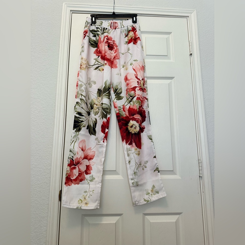 New Designer Like Floral Wide Leg Pants - M/L - Picture 3 of 7